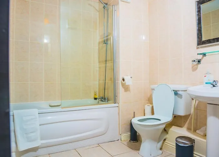 דירה 1 Bedroom By Trinity