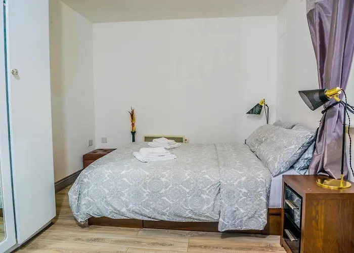 1 Bedroom By Trinity Dublino